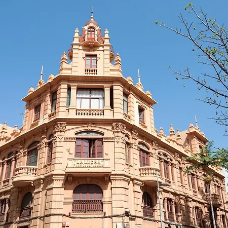 Home2book Elegant Cruz Center Апартаменты *