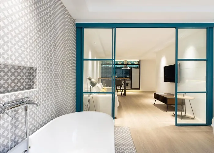 Апартаменты Home2book Elegant Cruz Center Санта-Крус-де-Тенерифе