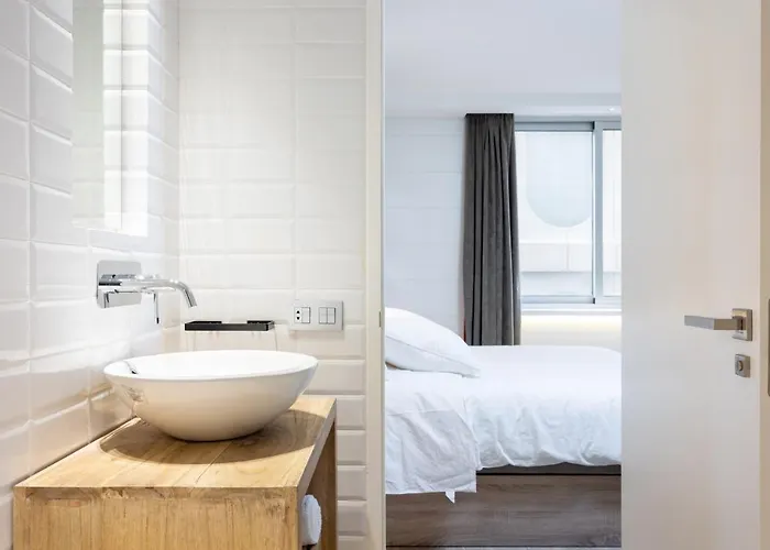 Home2book Elegant Cruz Center Апартаменты
