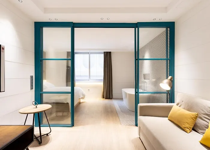 Home2book Elegant Cruz Center * Санта-Крус-де-Тенерифе